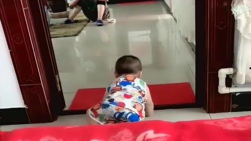 儿童看到姥姥在吃瓜,童眼下的姥姥吃瓜时光